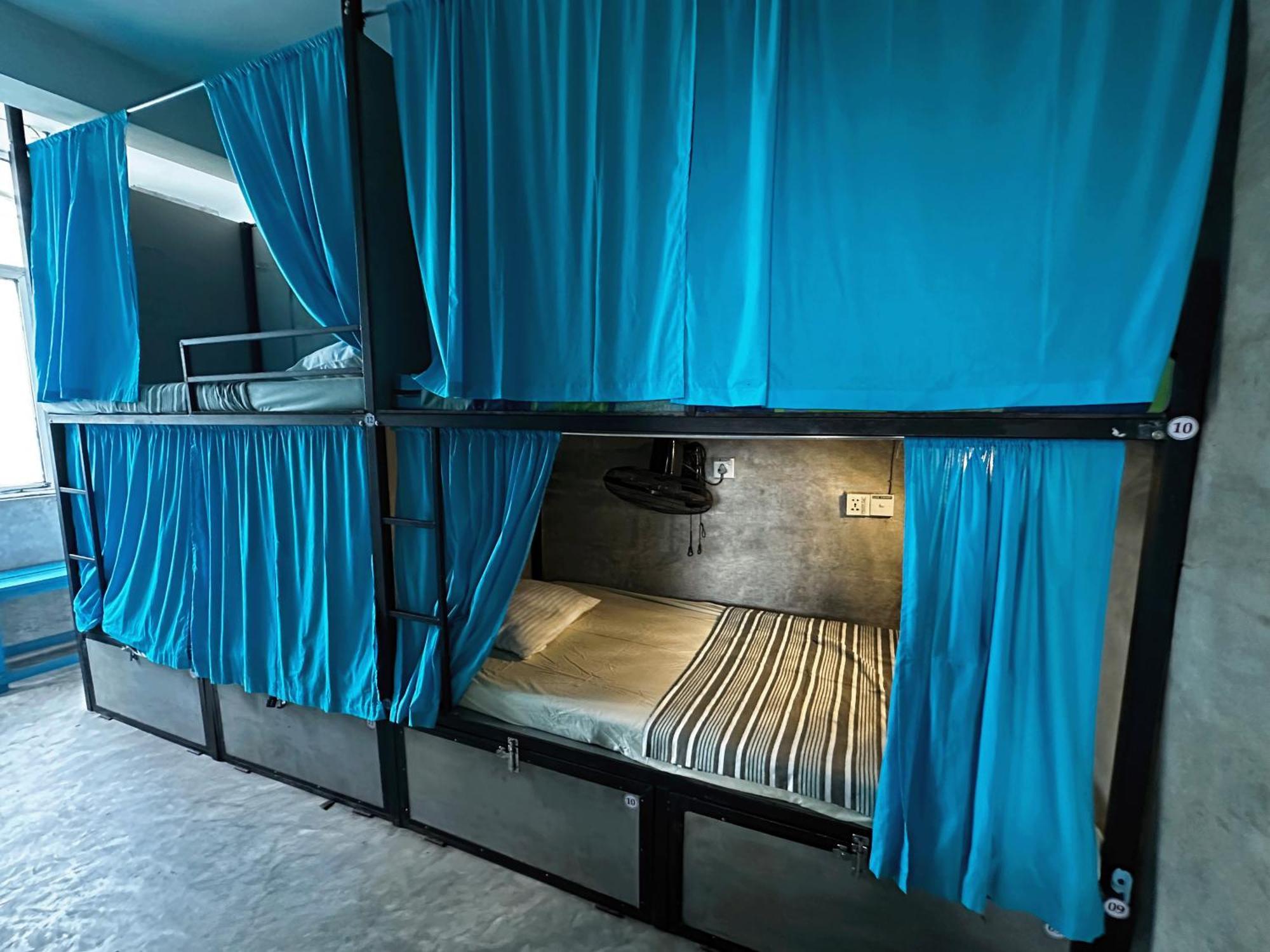 Cycling Backpacker Hostel & Cafe Unawatuna Dış mekan fotoğraf