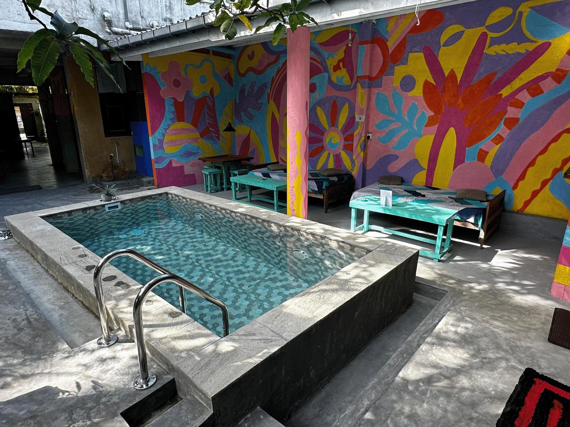 Cycling Backpacker Hostel & Cafe Unawatuna Dış mekan fotoğraf
